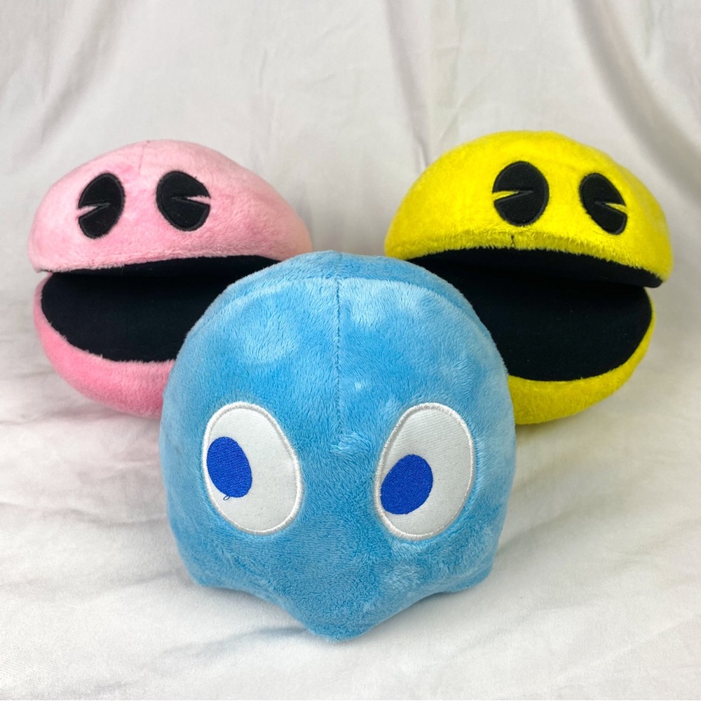 Pac-Man and Ghost Plush Bundle